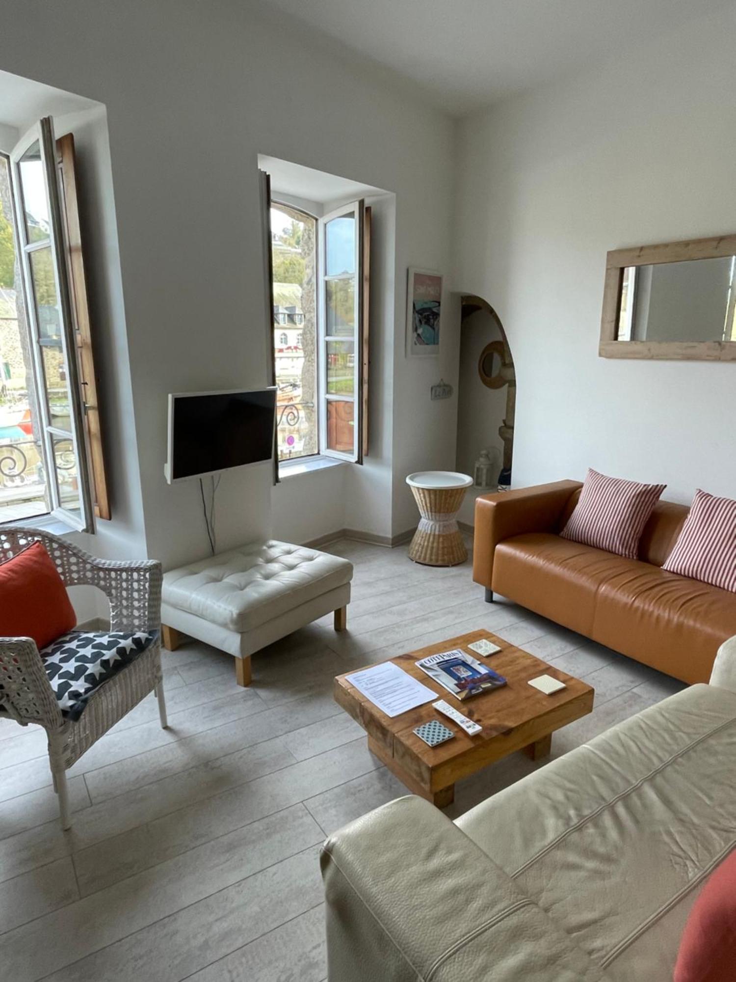 Appartement Au Port 디난 외부 사진
