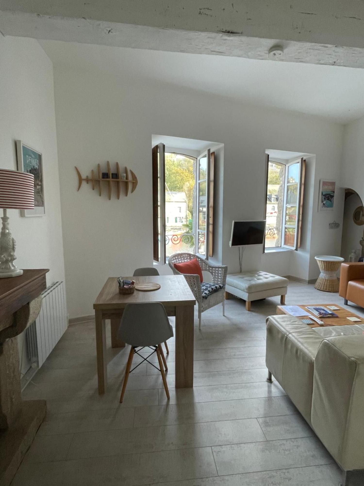 Appartement Au Port 디난 외부 사진